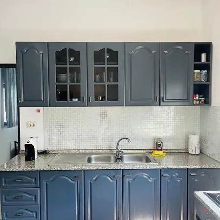 M&m Mit Aussenpool Apartman Kuraten